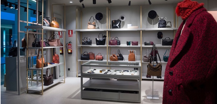 Adolfo Domínguez reduce un 70% sus pérdidas en 2017 y eleva sus ventas un 3,1%